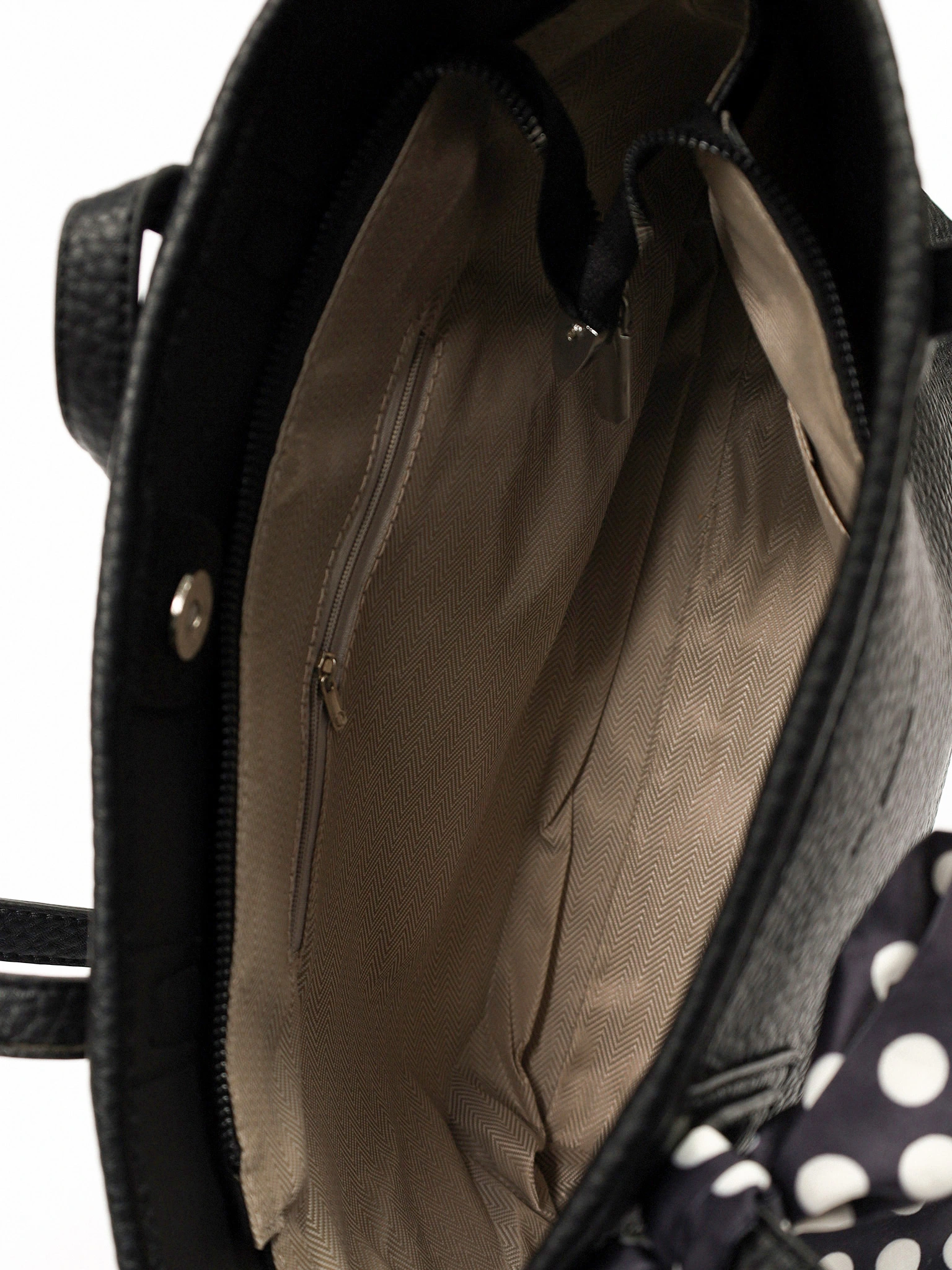 Сумка-тоут со стяжками по бокам и декоративным платком в ассортименте